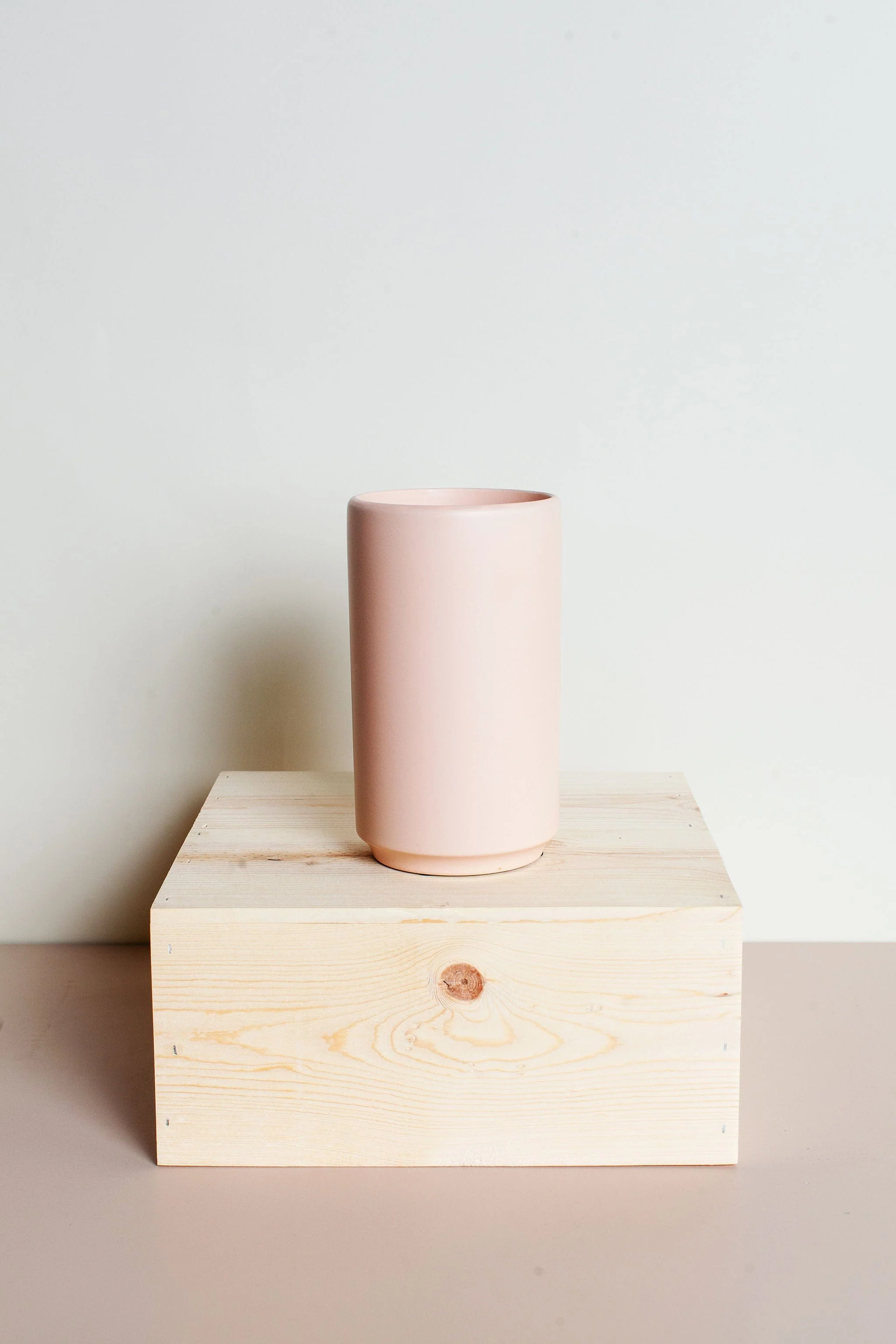 Blush Ceramic Vase - Image 4