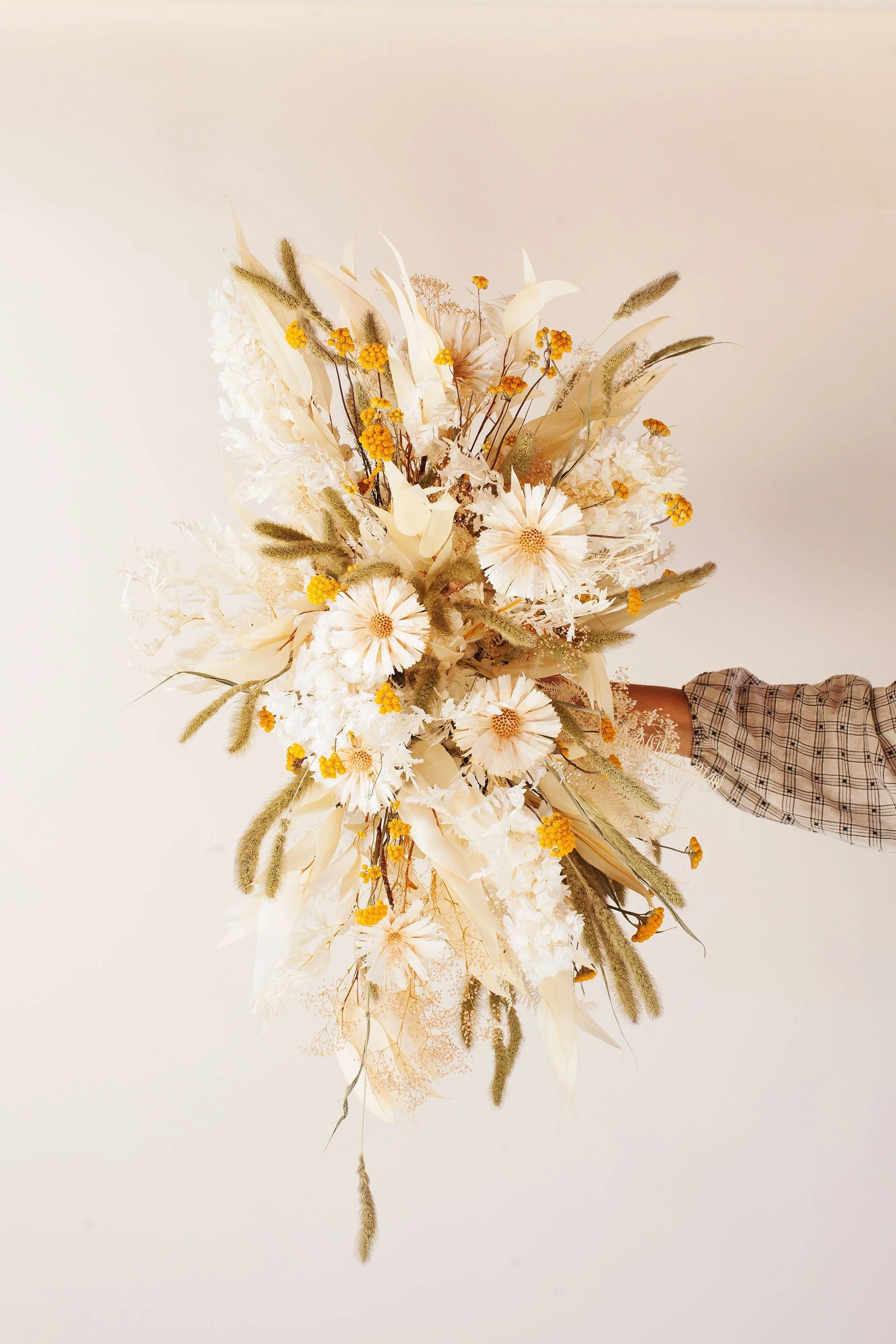 Everlasting Floral Ceremony Cluster - Image 3