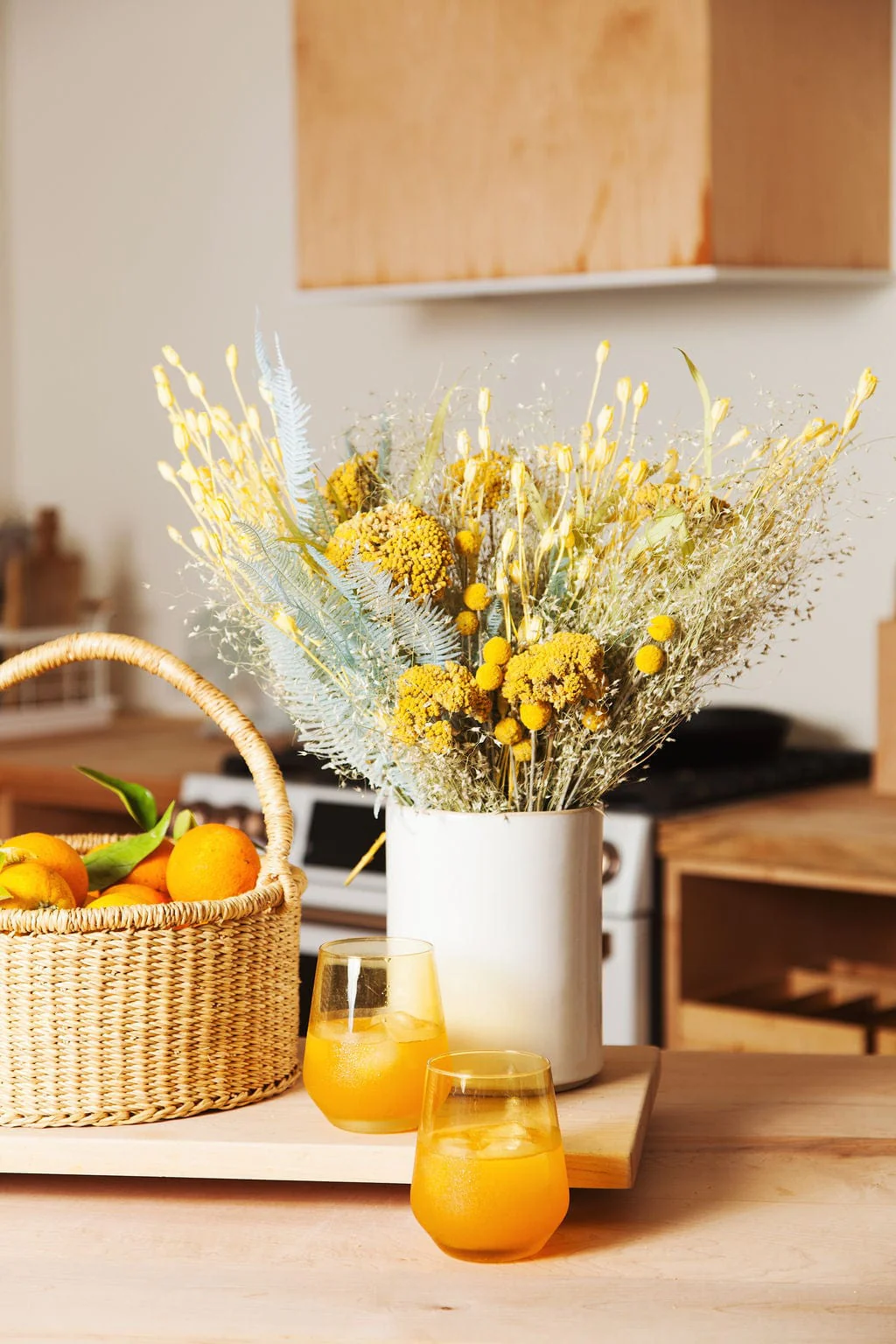 Bouquet of the Month Club - Image 17