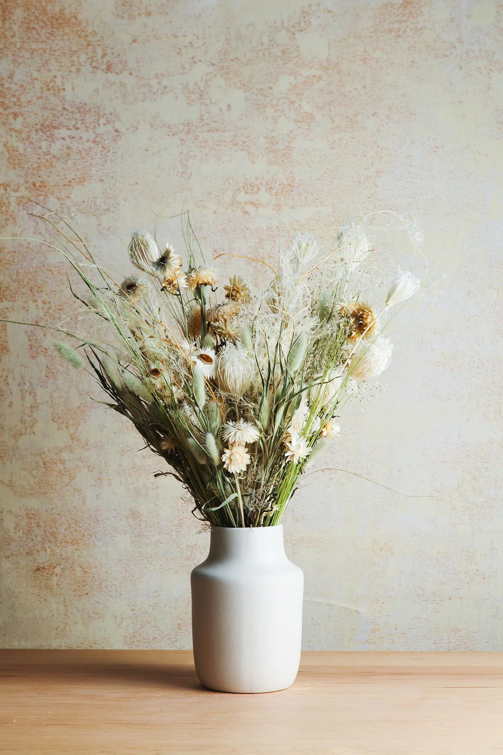 The Laurel Luxe Bouquet - Image 4