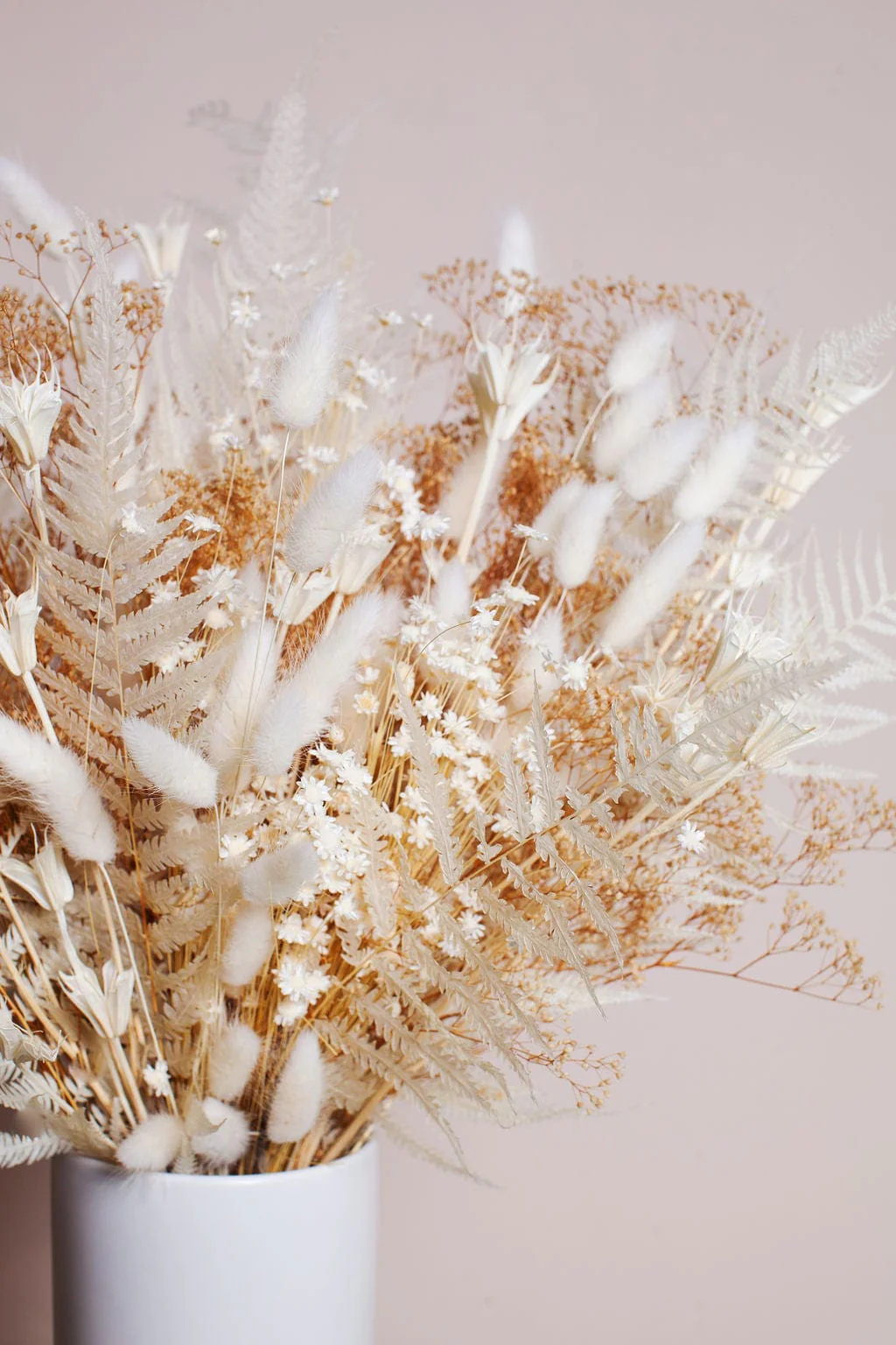 The Snow Standard Bouquet - Image 4