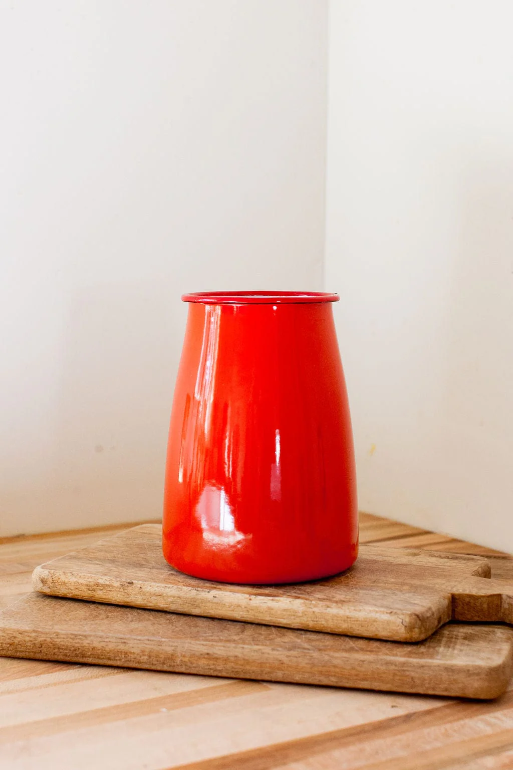 Red Enamel Vase - Image 3